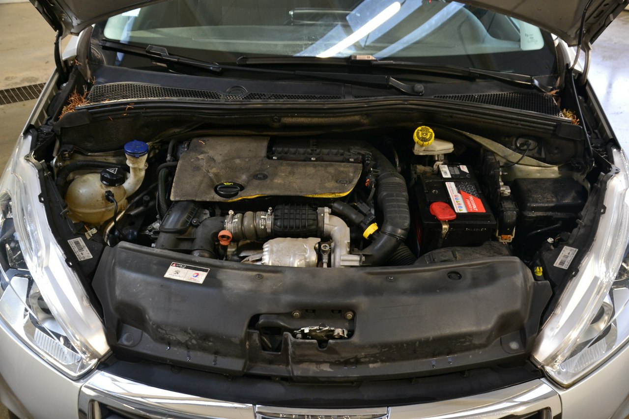 Peugeot 208 - obrazek 16