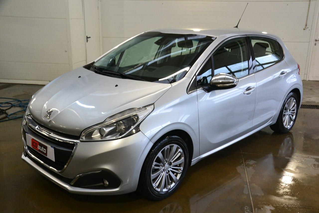 Peugeot 208 - obrazek 3