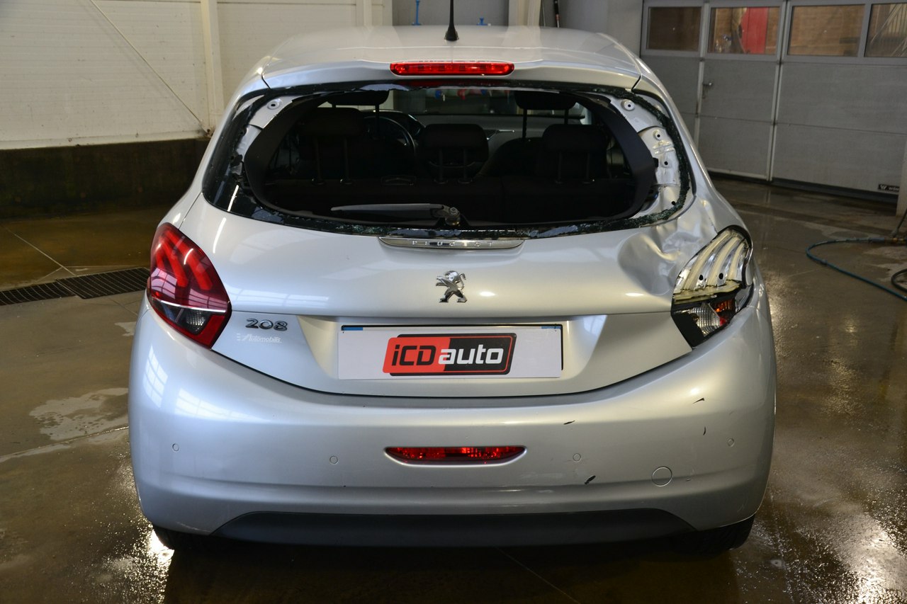 Peugeot 208 - obrazek 6
