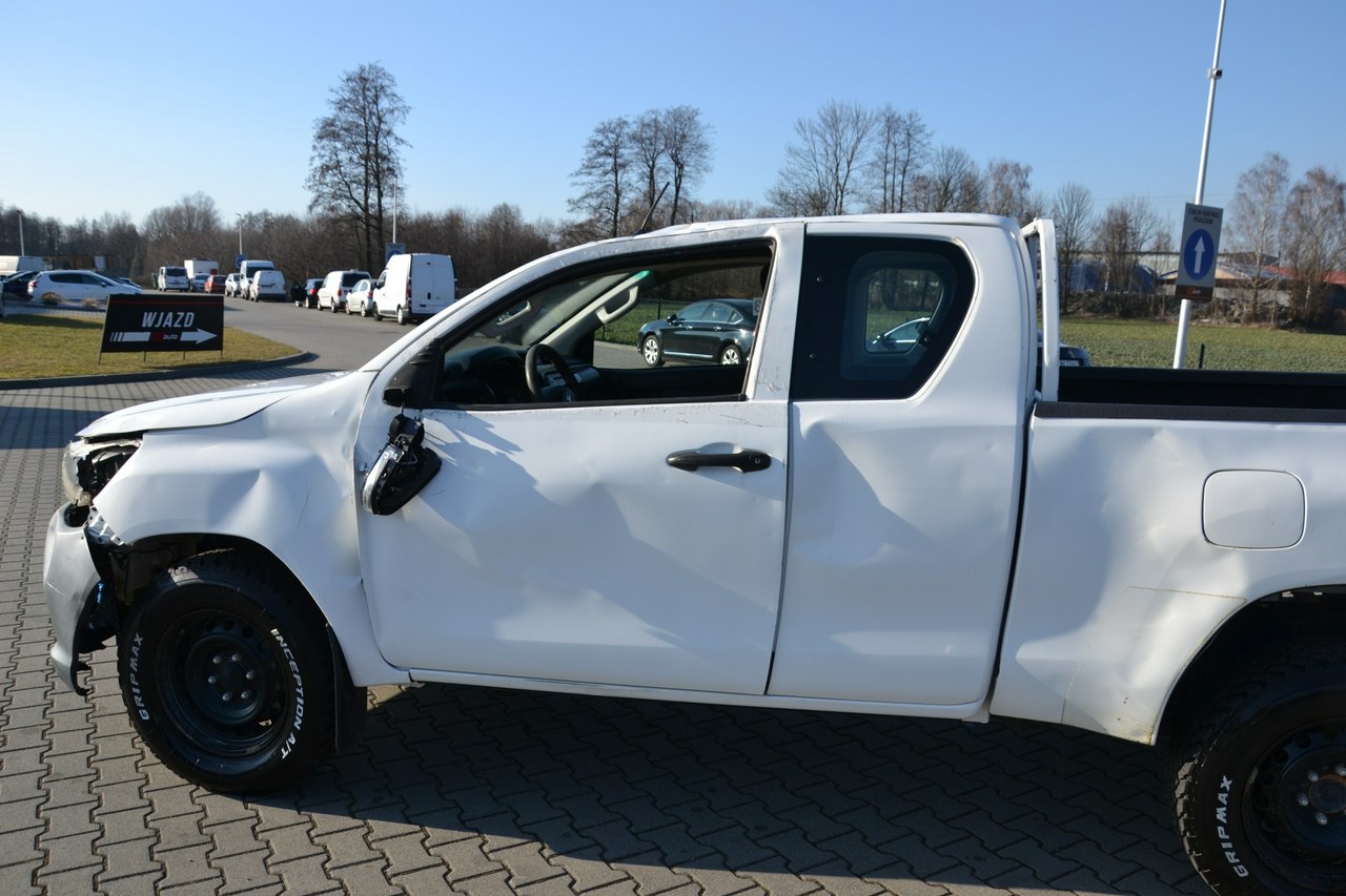 Toyota Hilux - obrazek 13