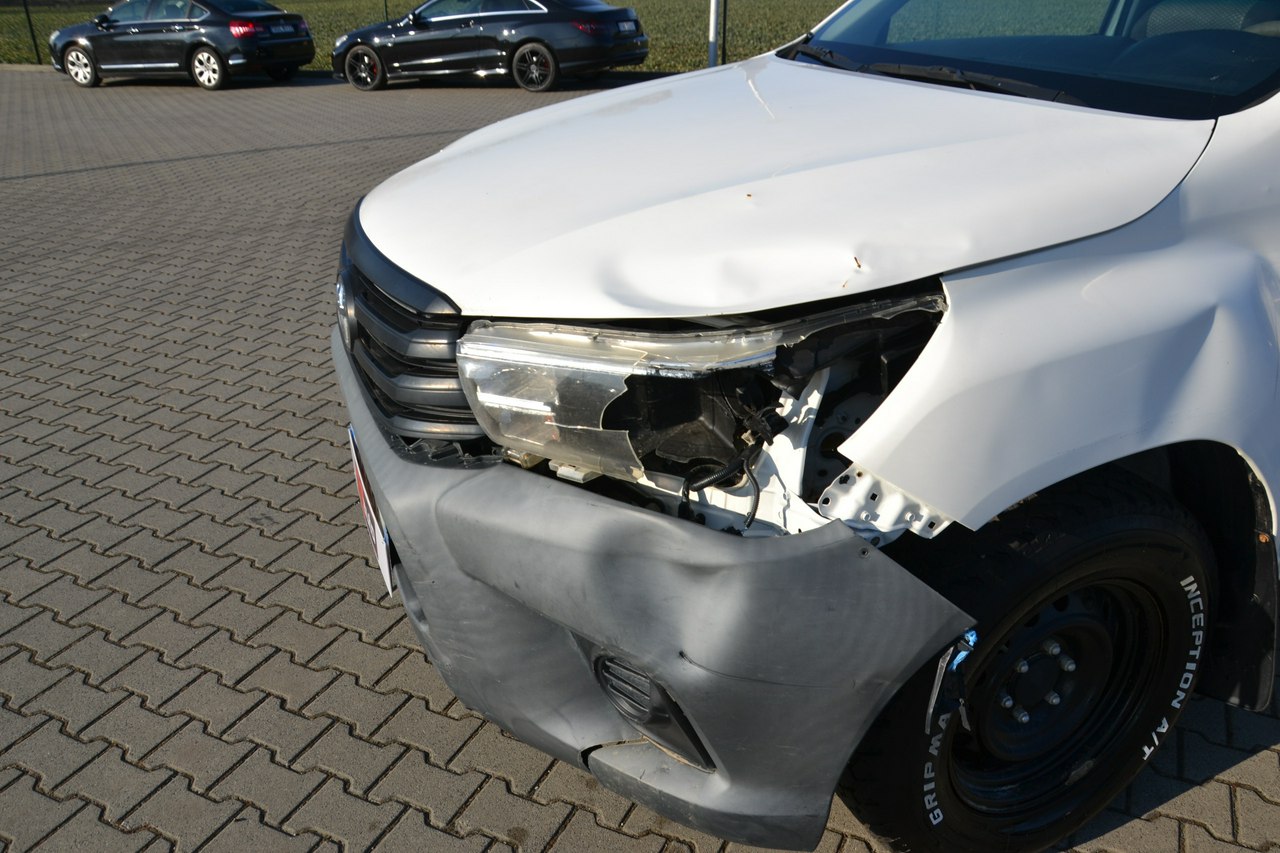 Toyota Hilux - obrazek 12