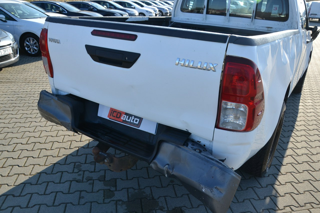 Toyota Hilux - obrazek 17