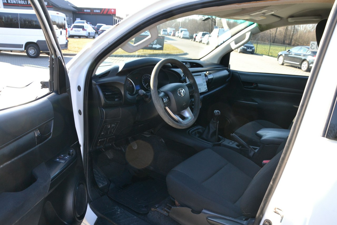 Toyota Hilux - obrazek 21
