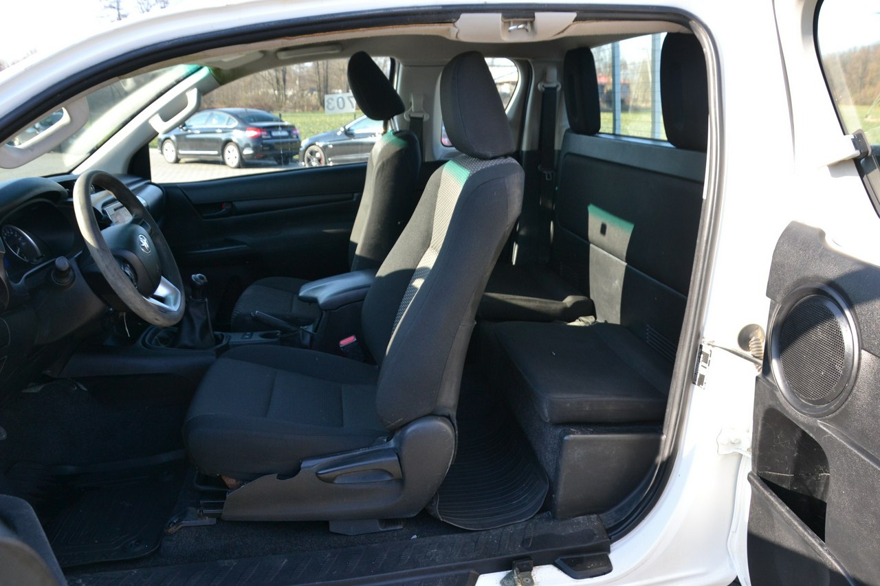 Toyota Hilux - obrazek 19