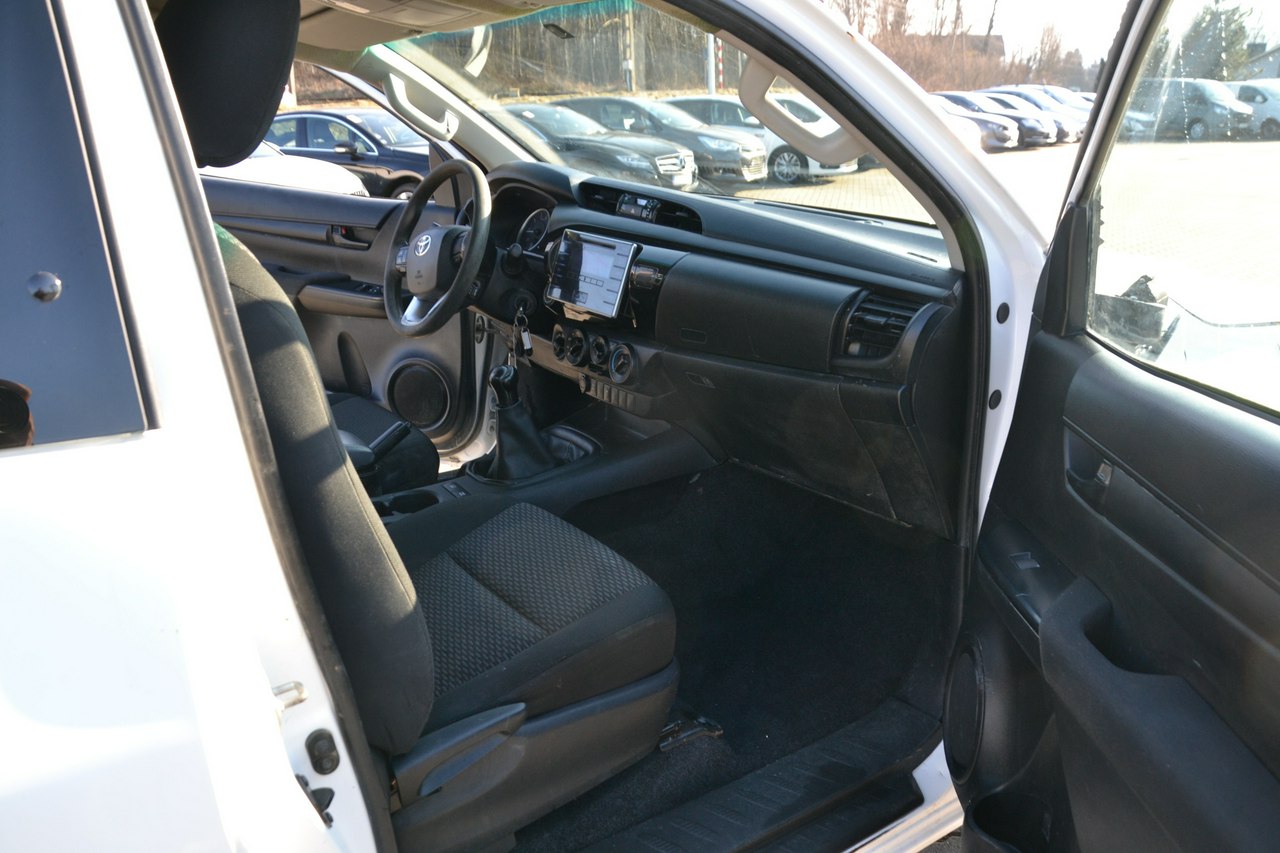 Toyota Hilux - obrazek 25