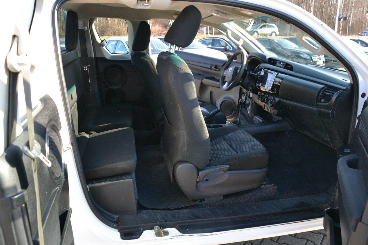 Toyota Hilux - obrazek 26
