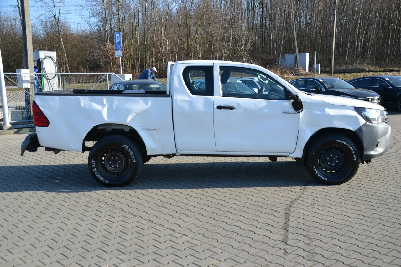 Toyota Hilux - obrazek 8