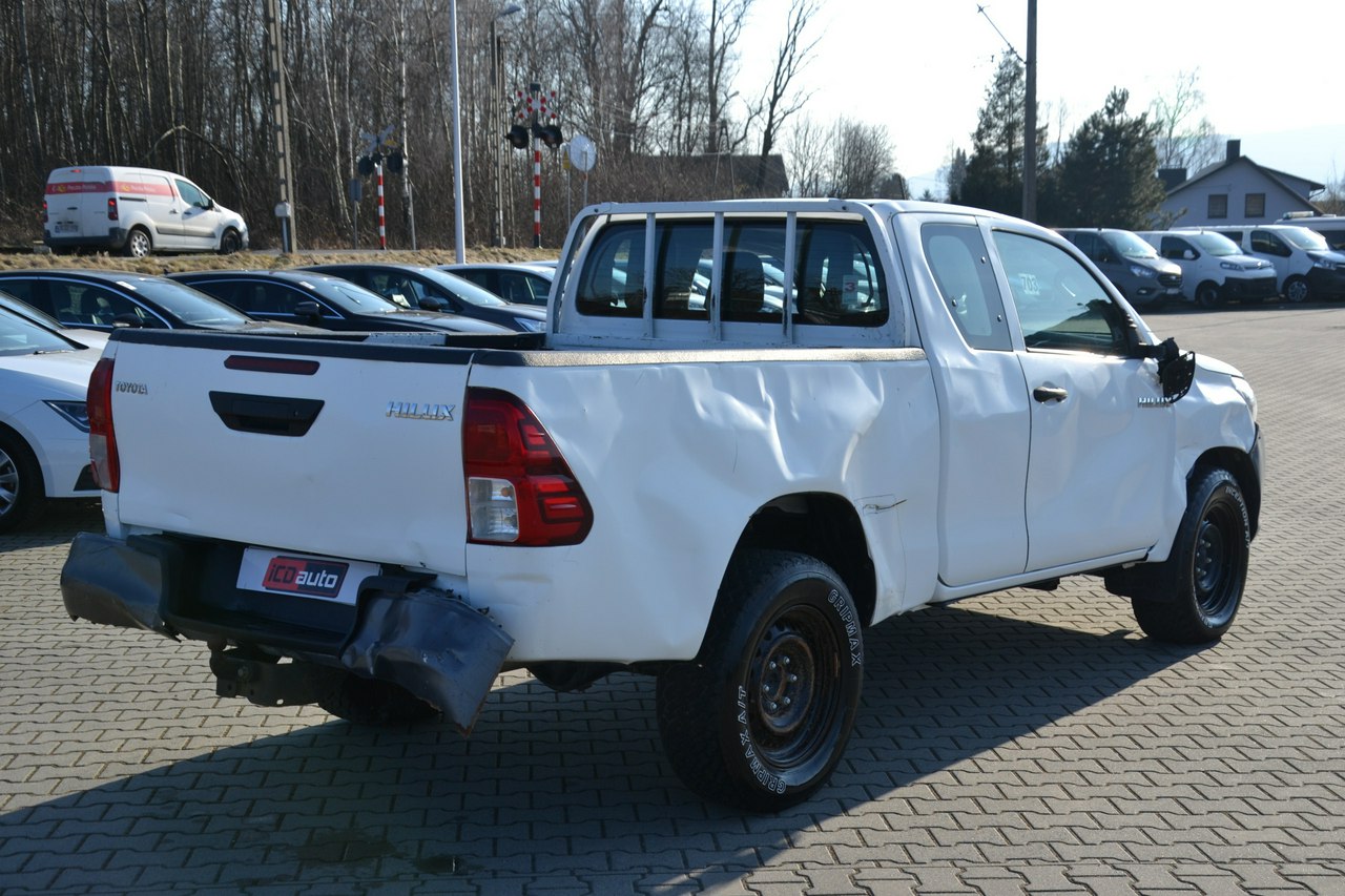 Toyota Hilux - obrazek 7