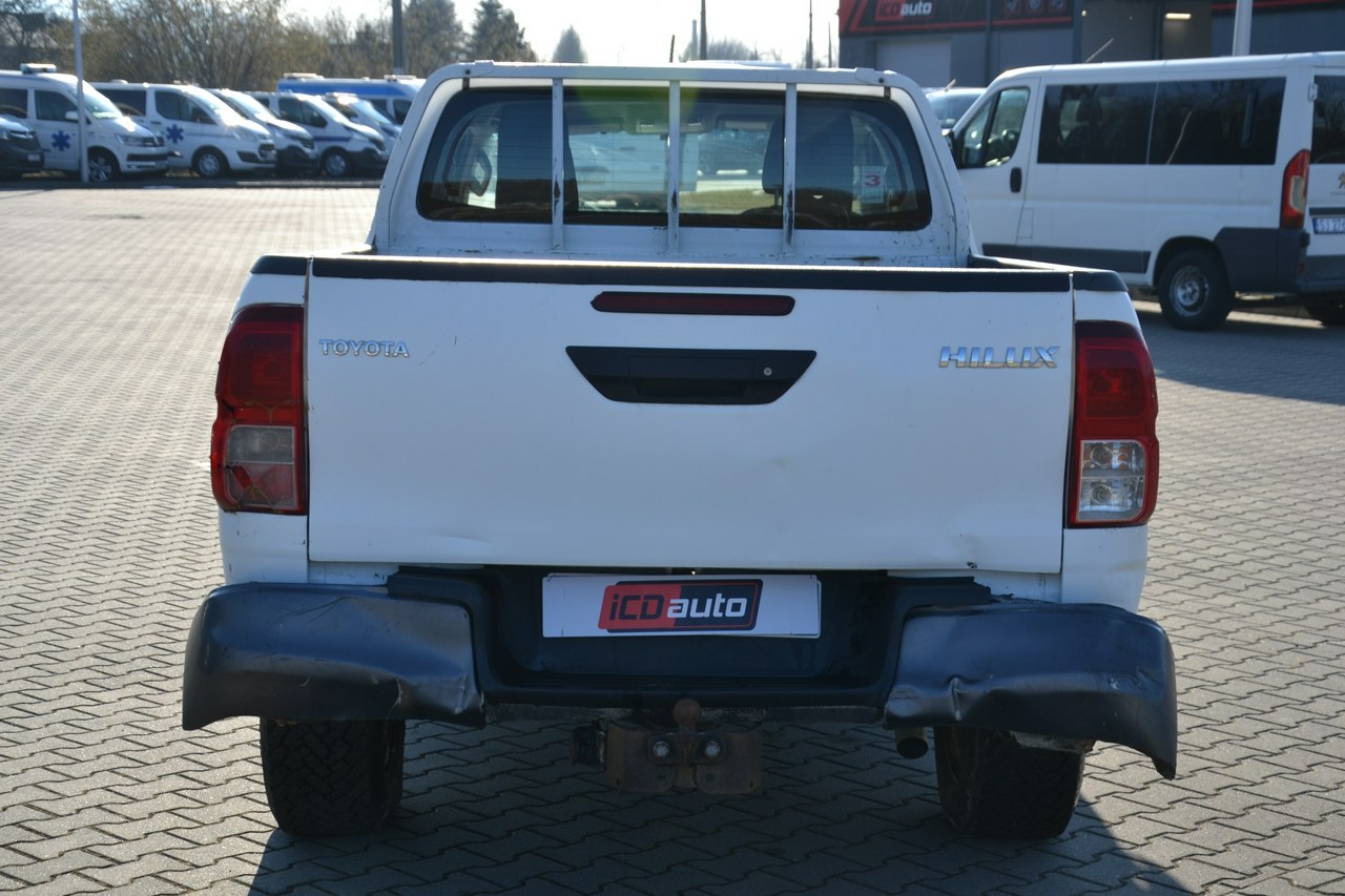 Toyota Hilux - obrazek 6