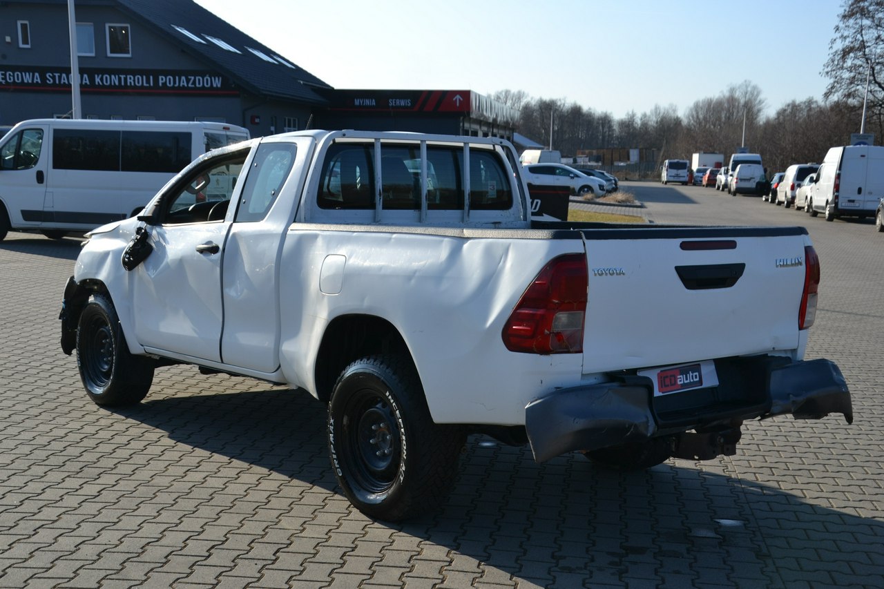 Toyota Hilux - obrazek 5