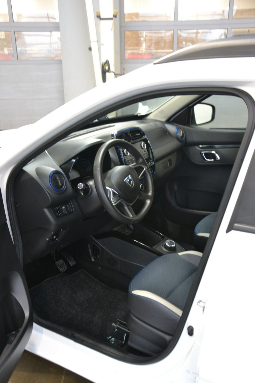 Dacia spring - obrazek 15