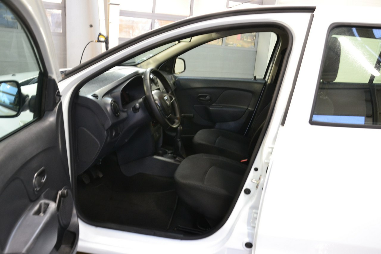 Dacia Sandero - obrazek 13