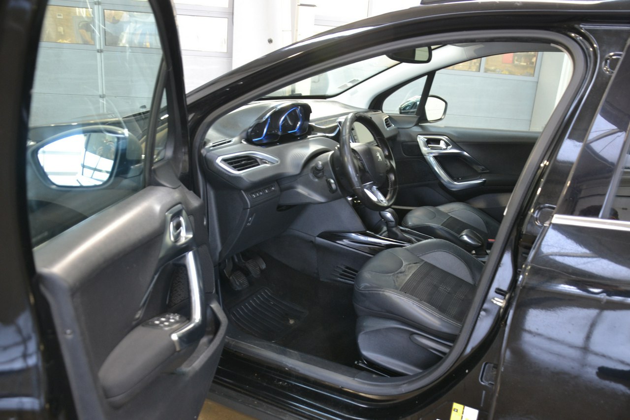 Peugeot 2008 - obrazek 15