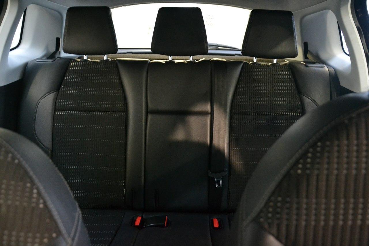 Peugeot 2008 - obrazek 21