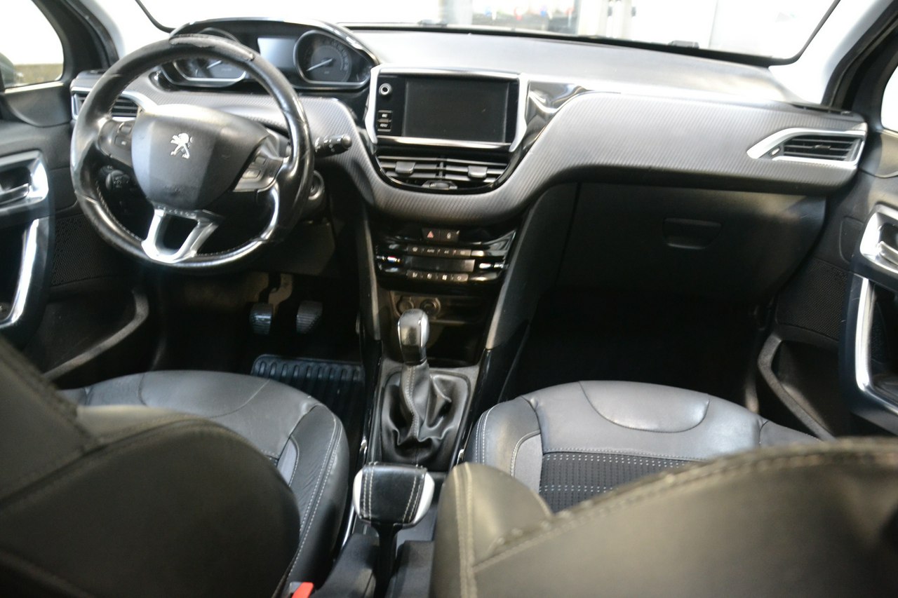 Peugeot 2008 - obrazek 18