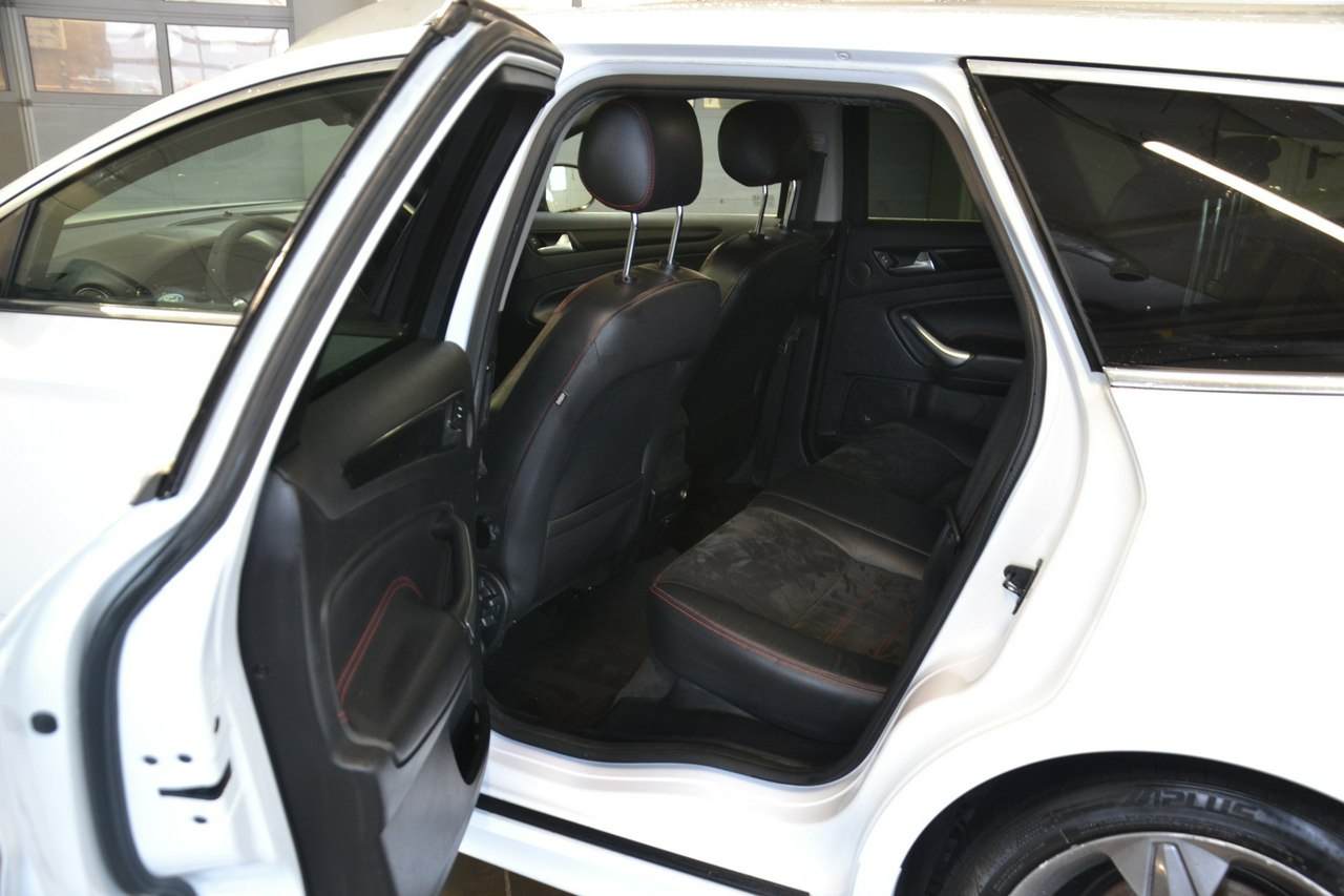 Ford Mondeo - obrazek 25