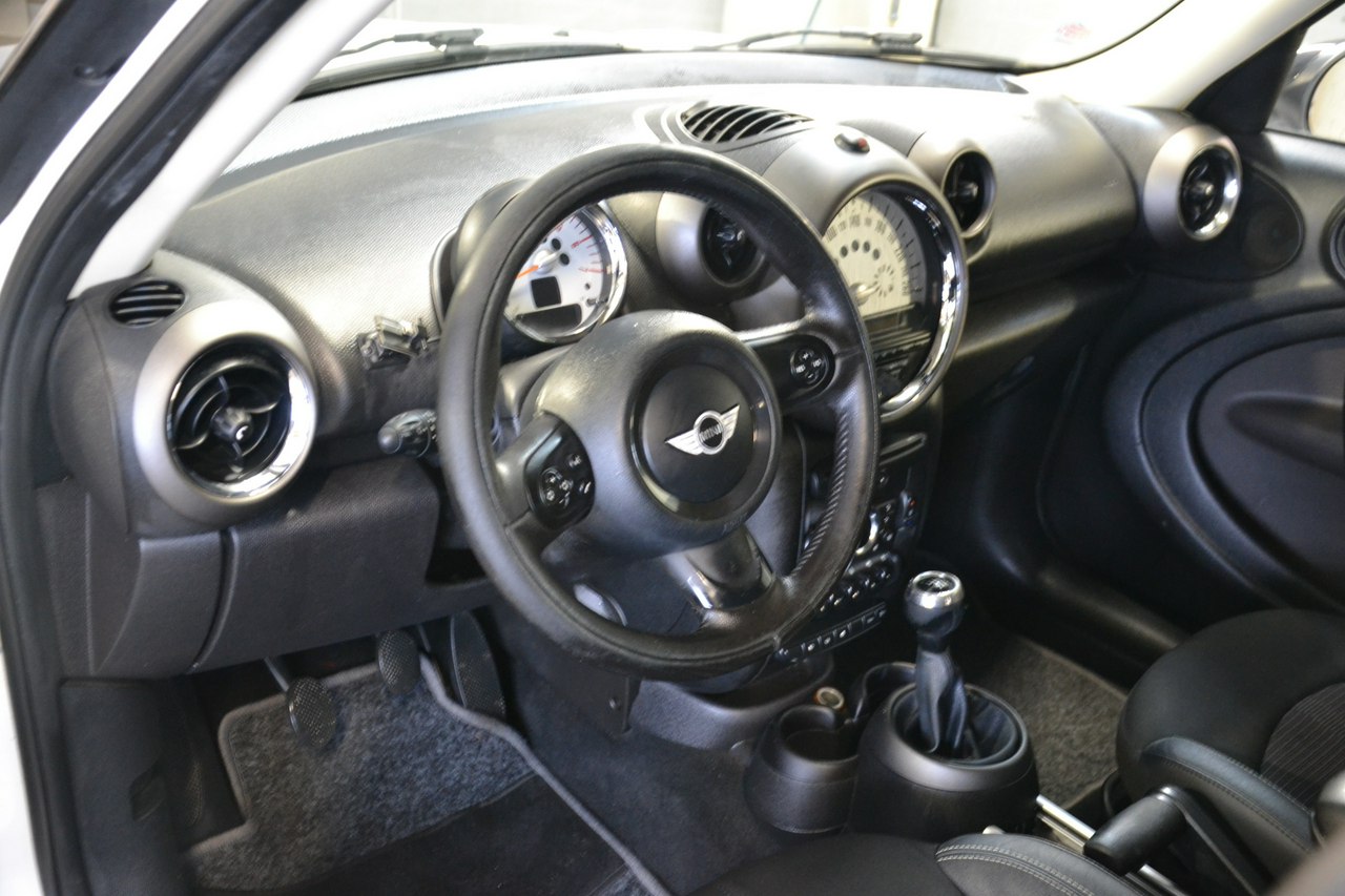 Mini Countryman - obrazek 13