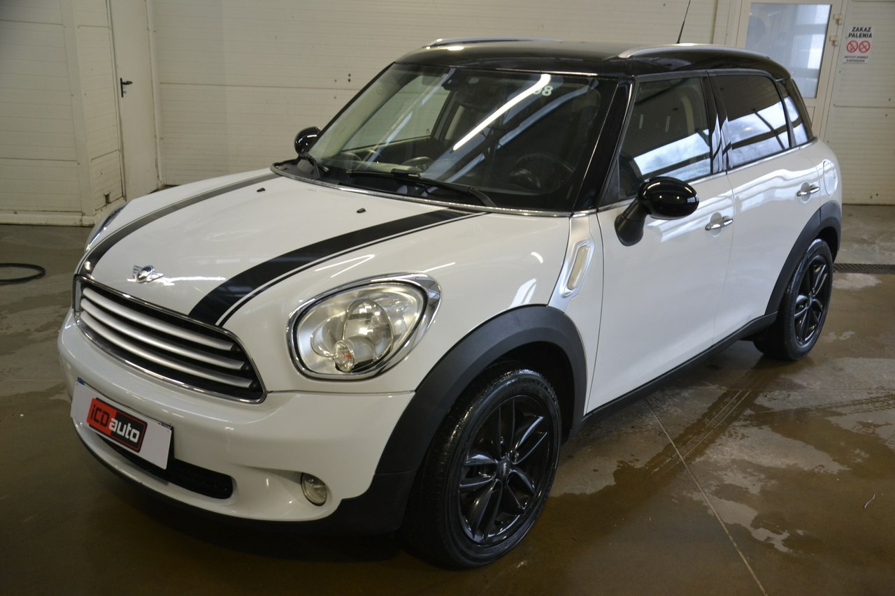 Mini Countryman - obrazek 3
