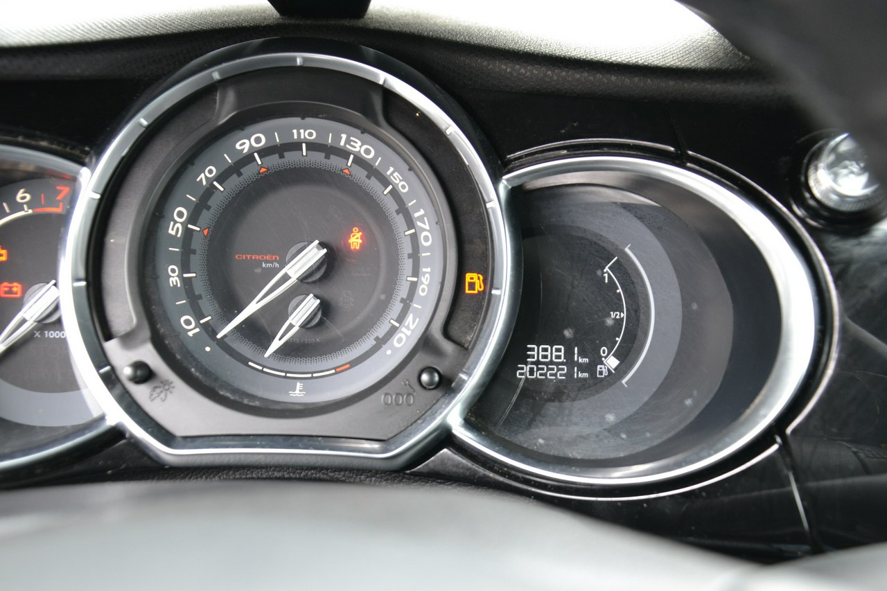 Citroen DS3 - obrazek 24