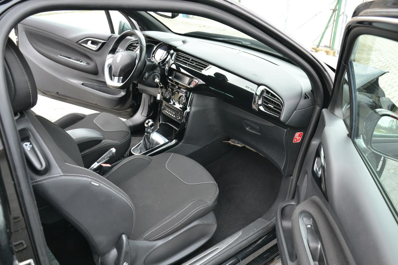 Citroen DS3 - obrazek 25