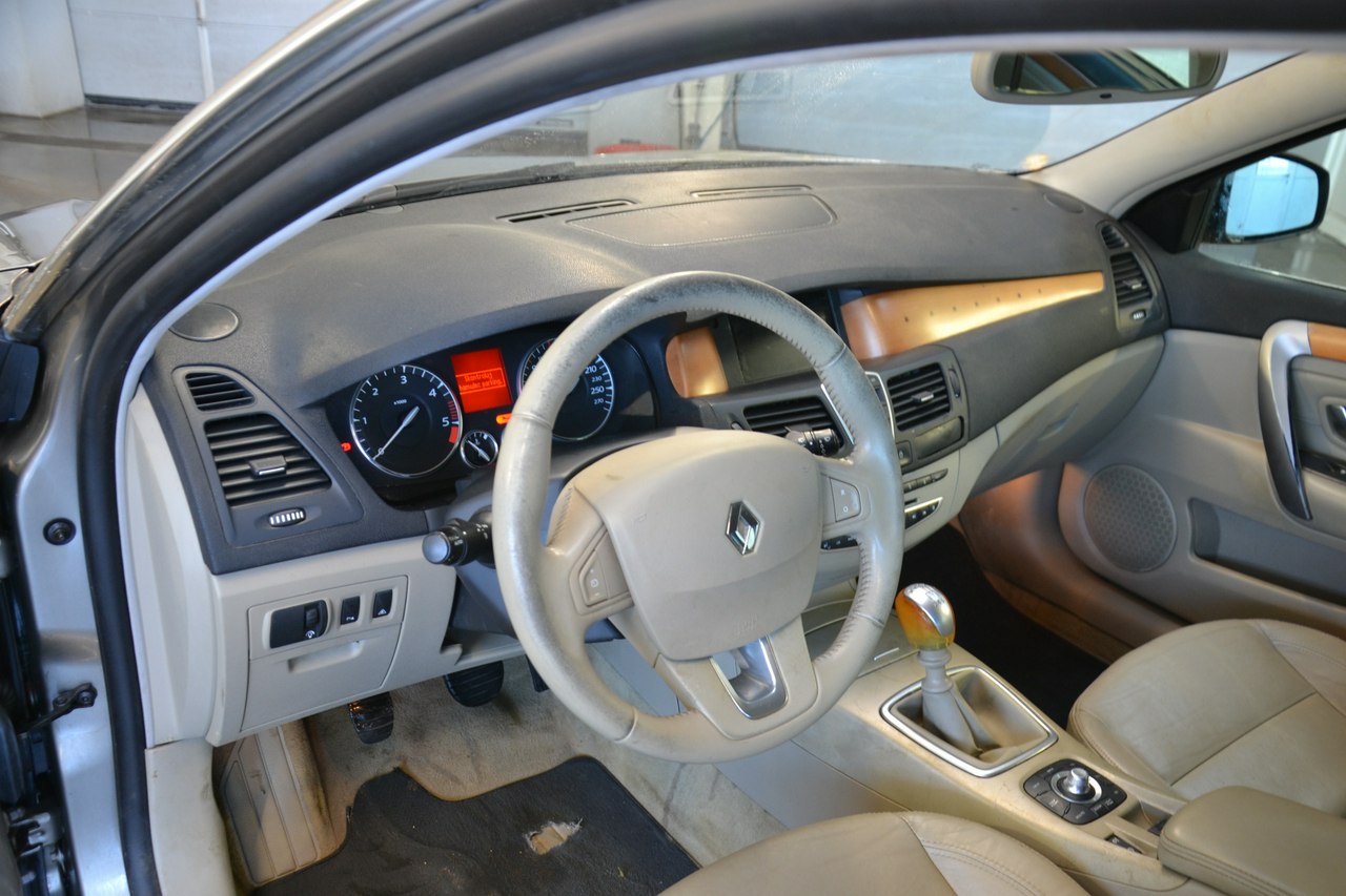 Renault Laguna - obrazek 19