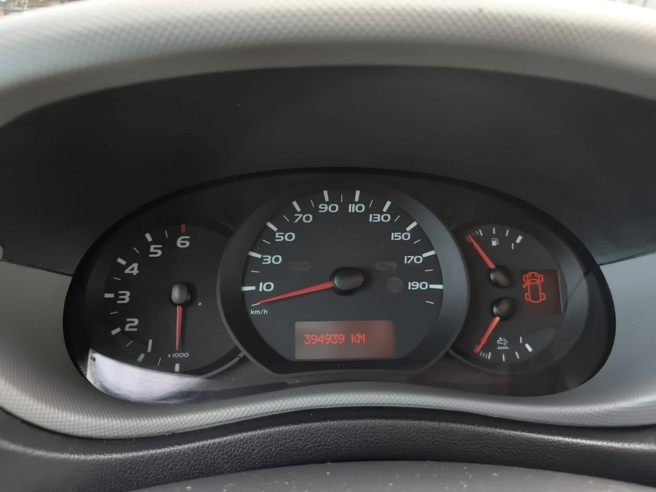 Nissan NV 400 - obrazek 10