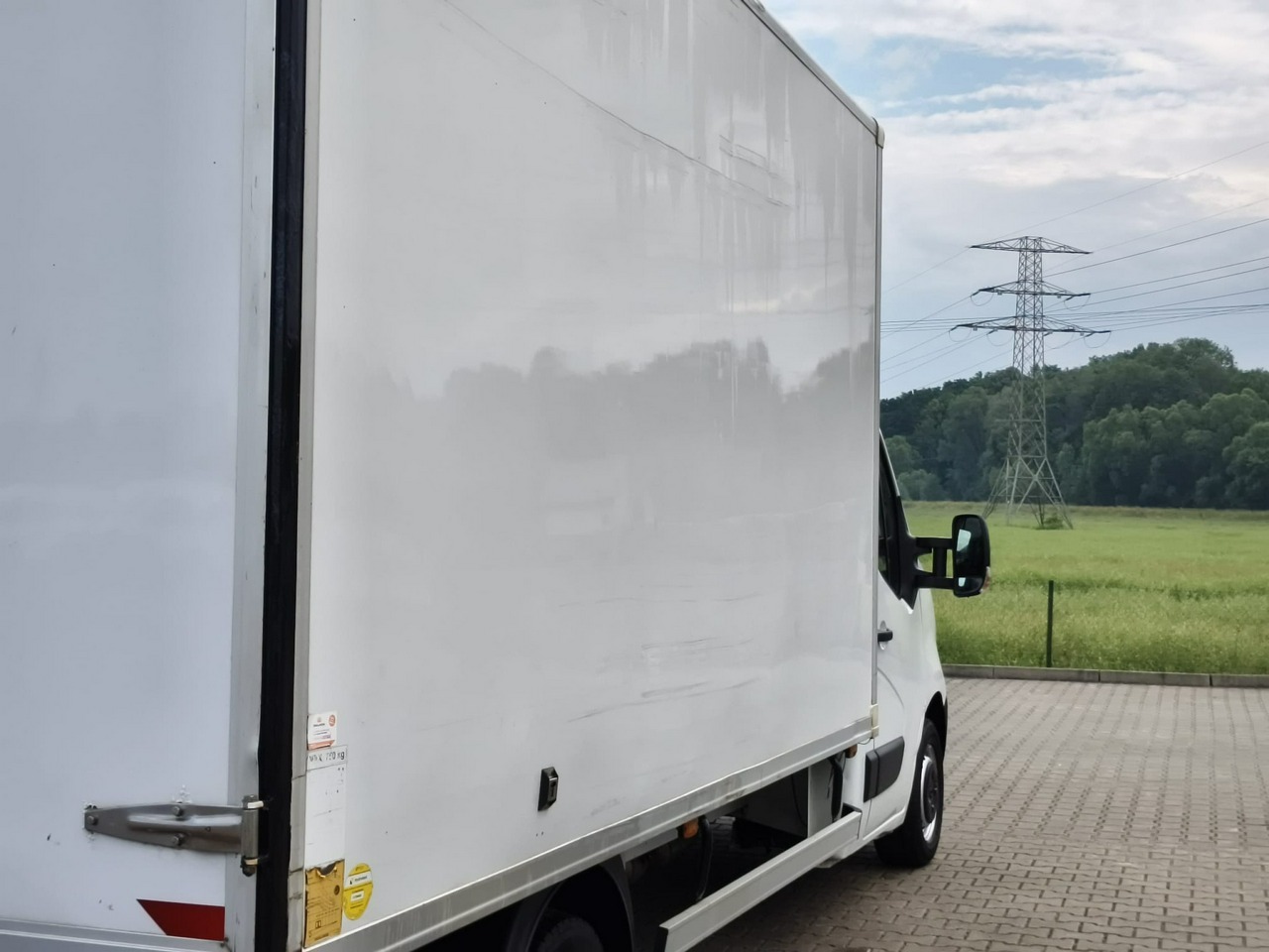 Nissan NV 400 - obrazek 16