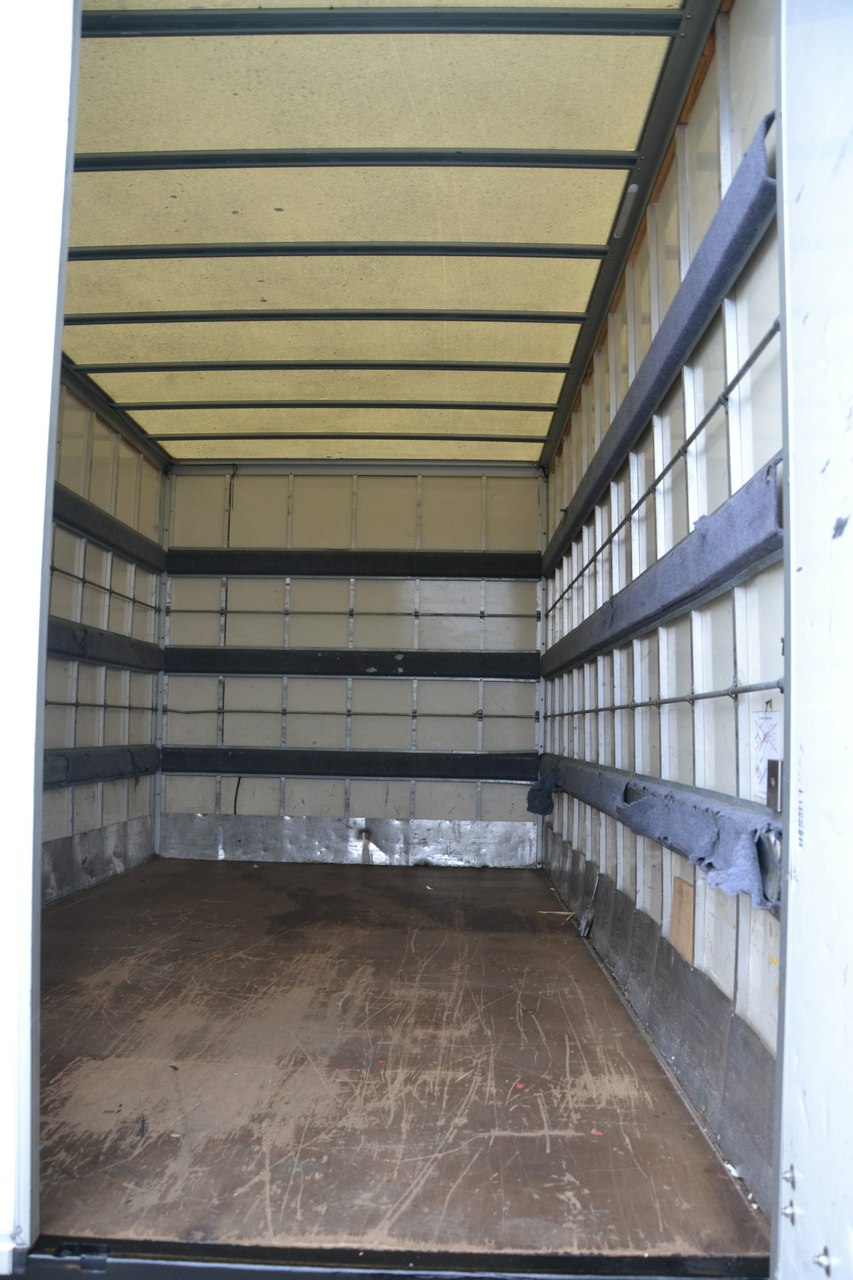 Nissan NV 400 - obrazek 18