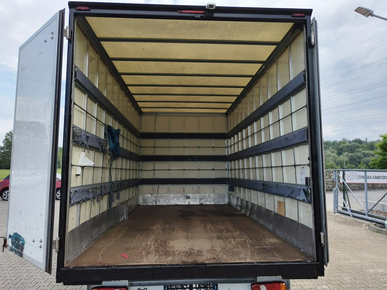 Nissan NV 400 - obrazek 20