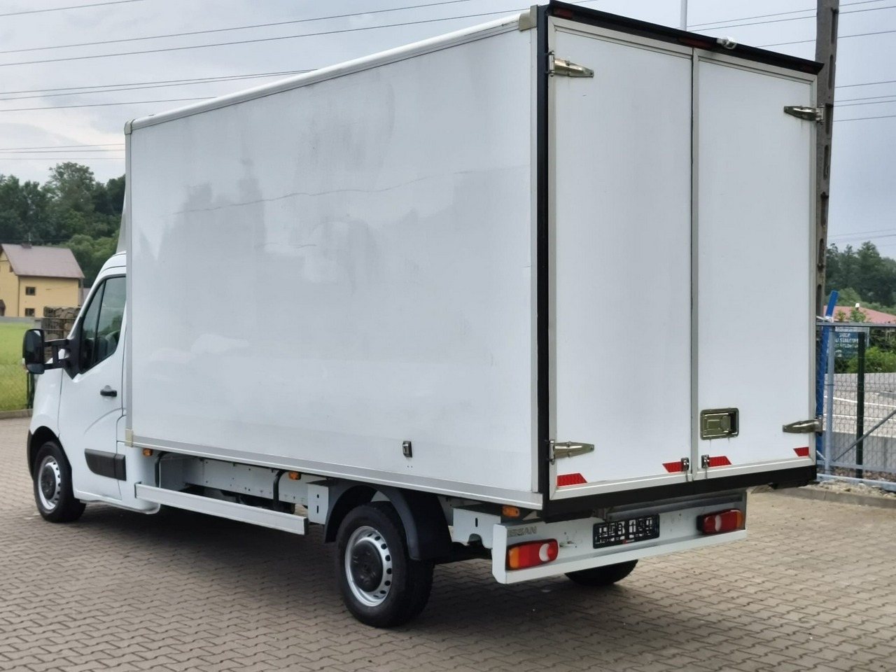 Nissan NV 400 - obrazek 5
