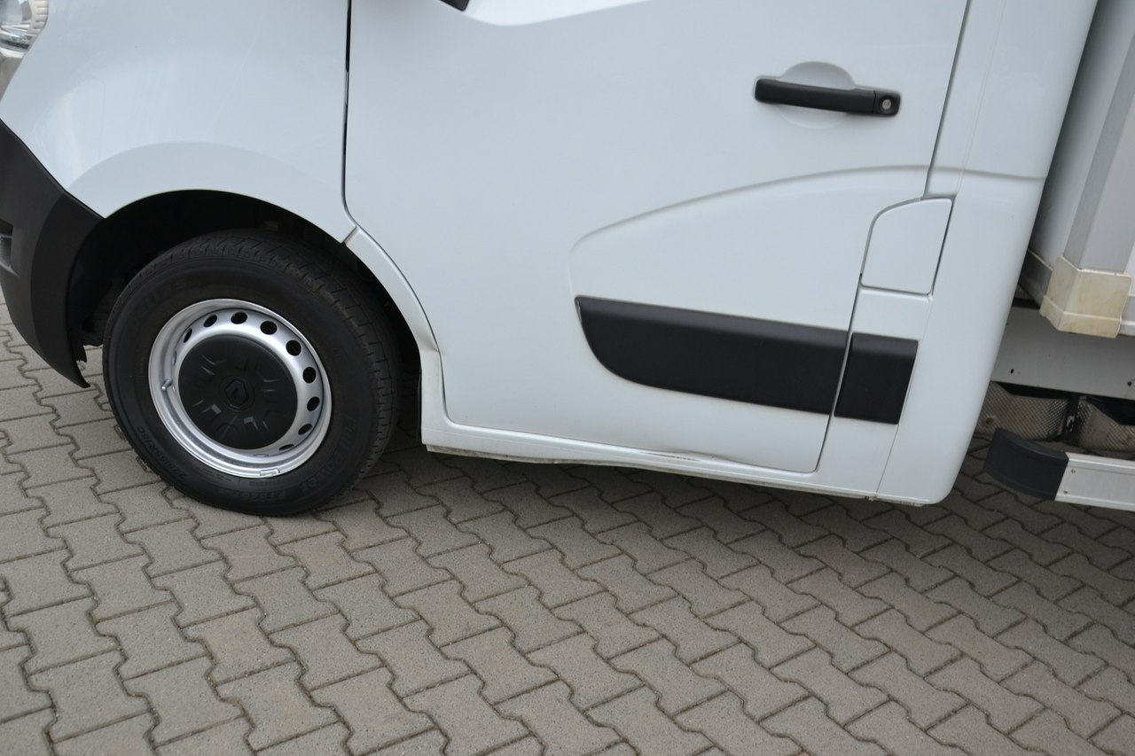 Nissan NV 400 - obrazek 10