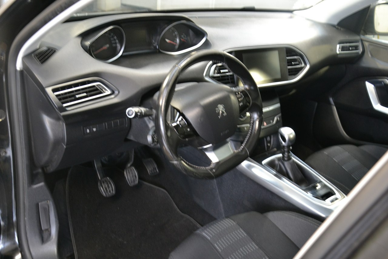 Peugeot 308 - obrazek 26