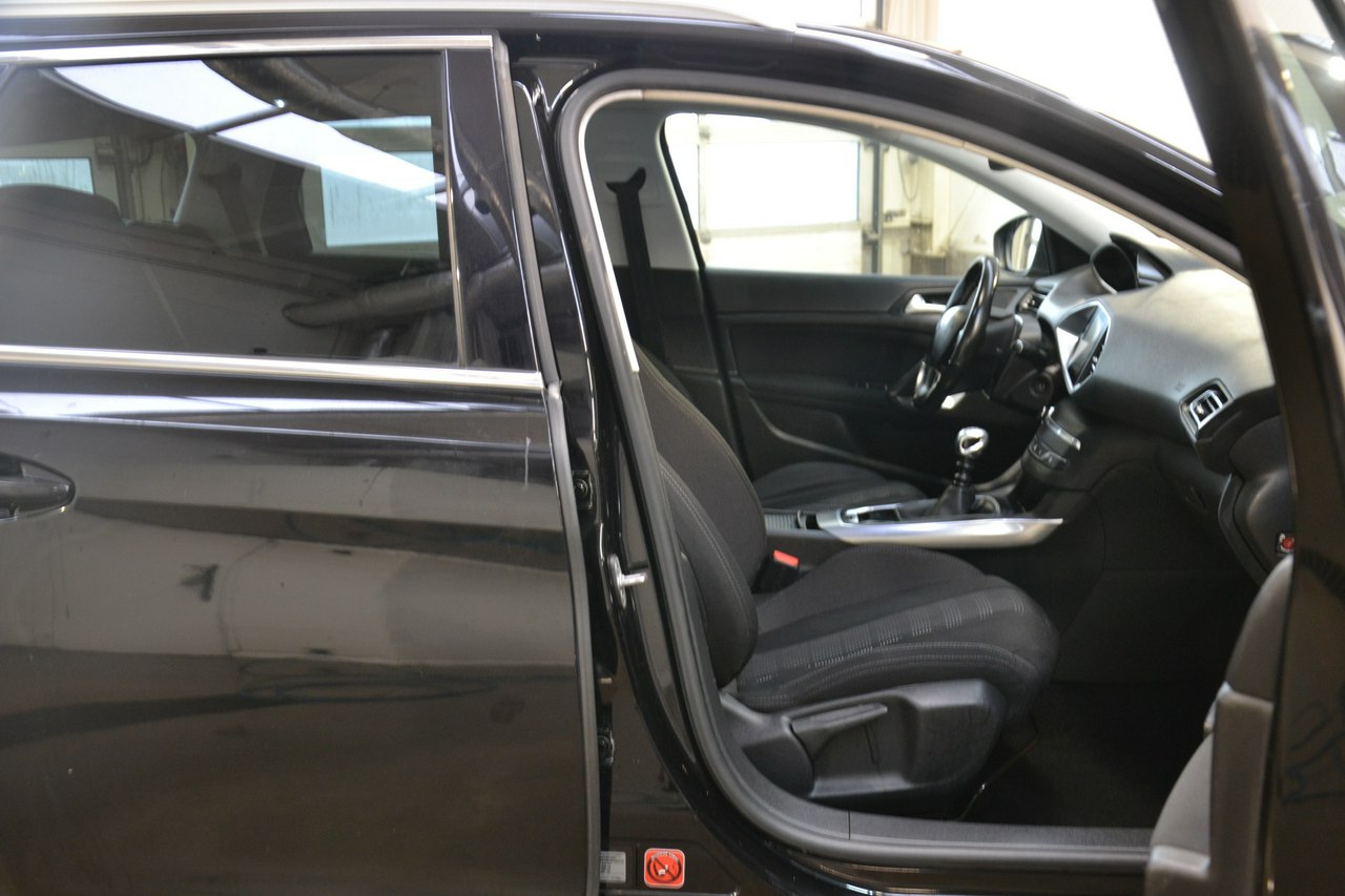 Peugeot 308 - obrazek 30