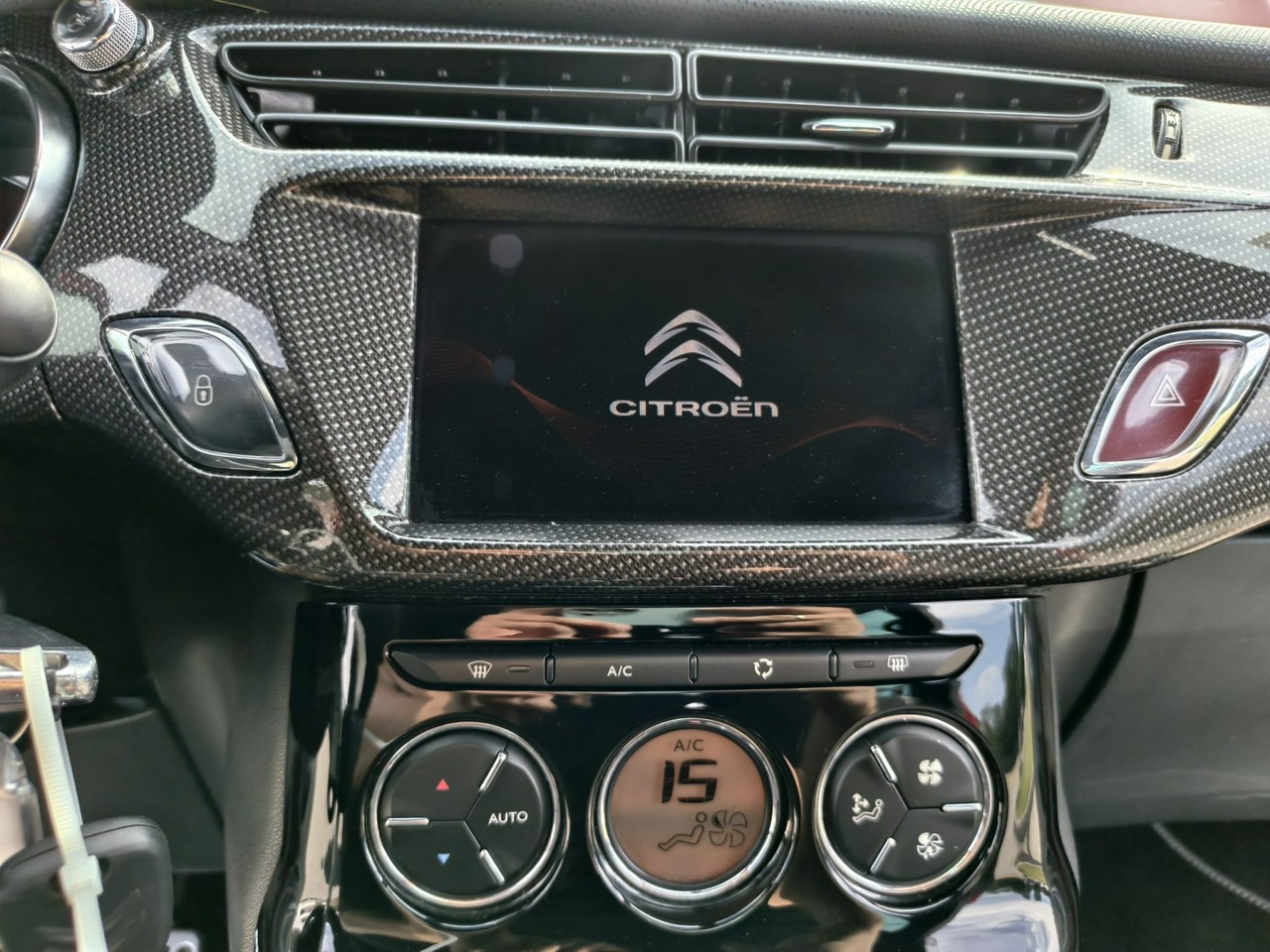 Citroen DS3 - obrazek 15
