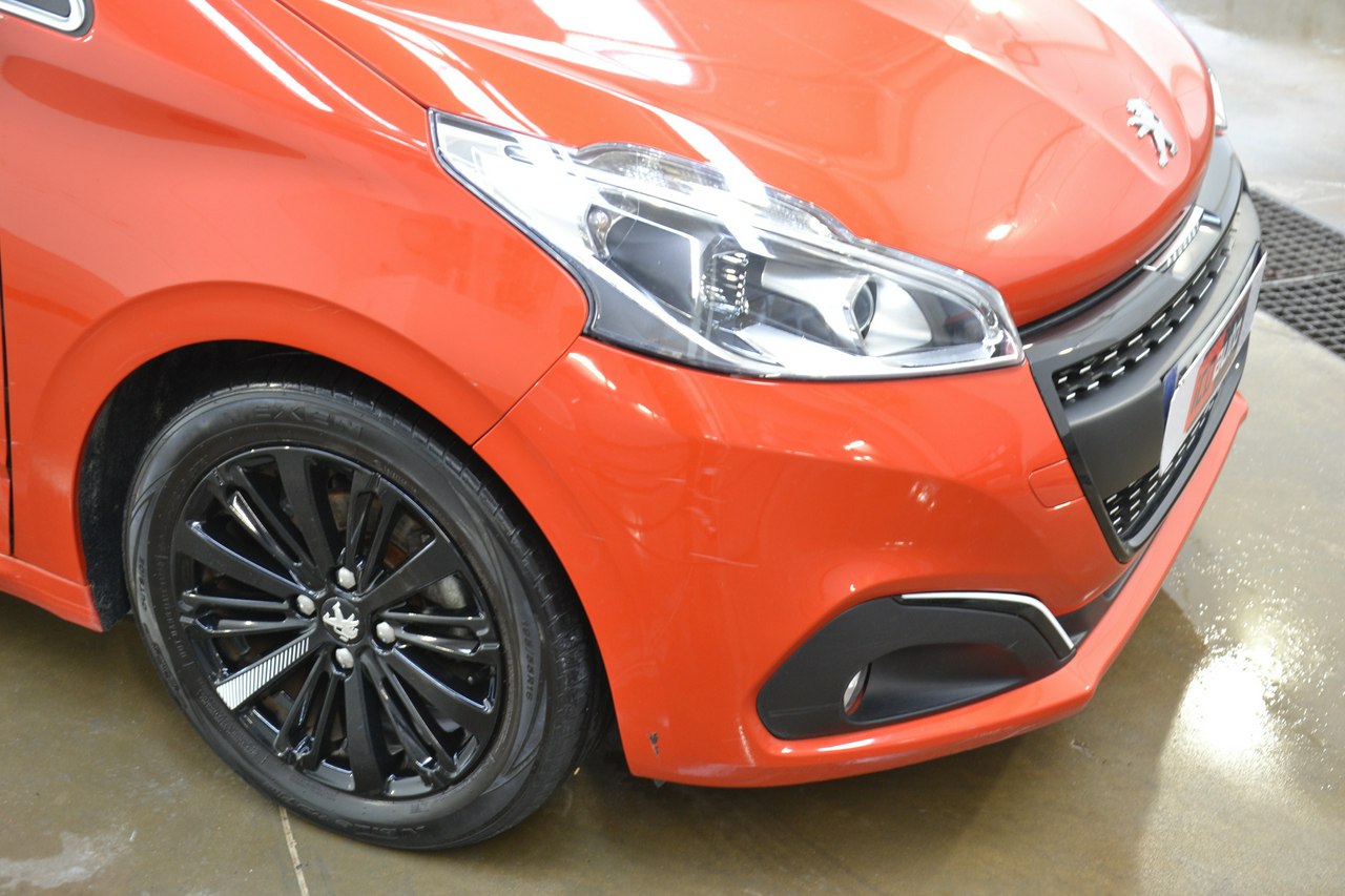 Peugeot 208 - obrazek 13