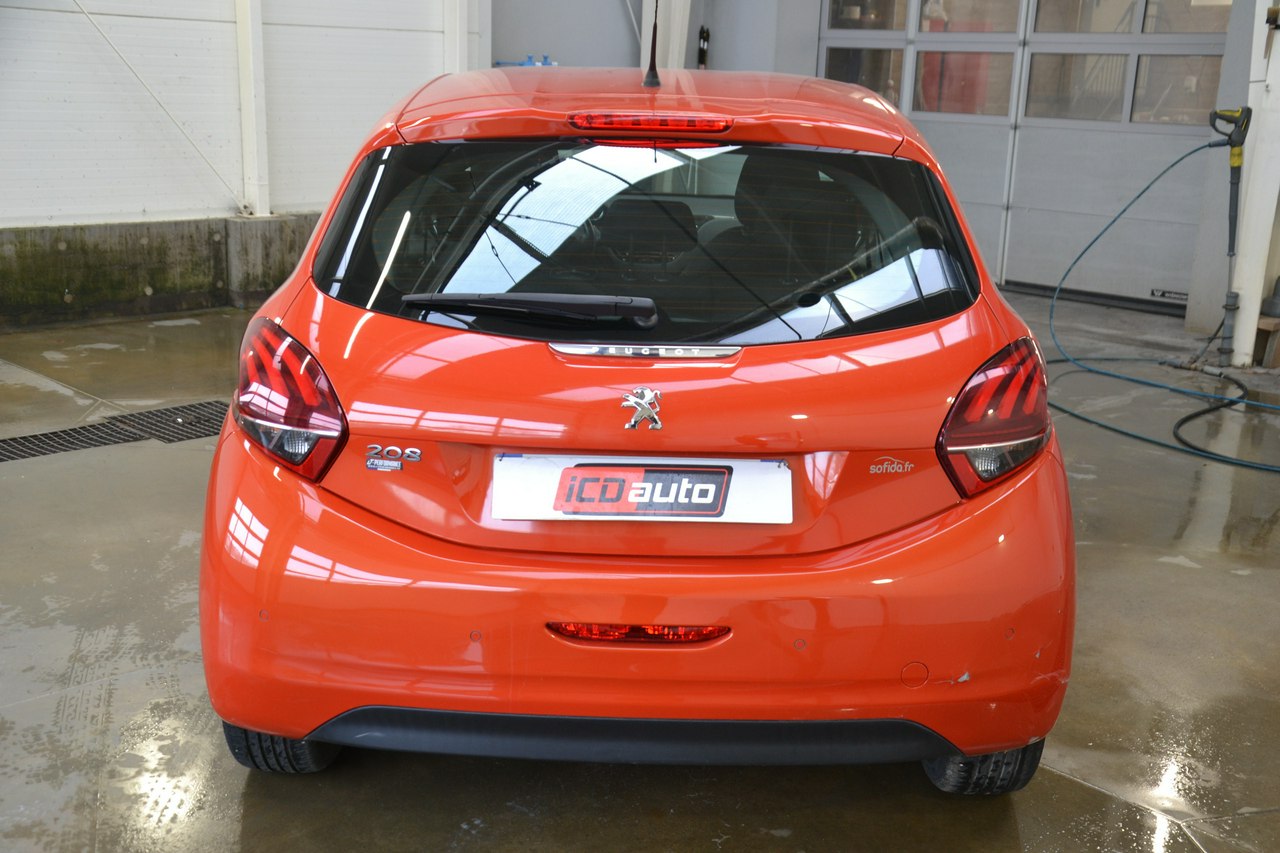 Peugeot 208 - obrazek 6