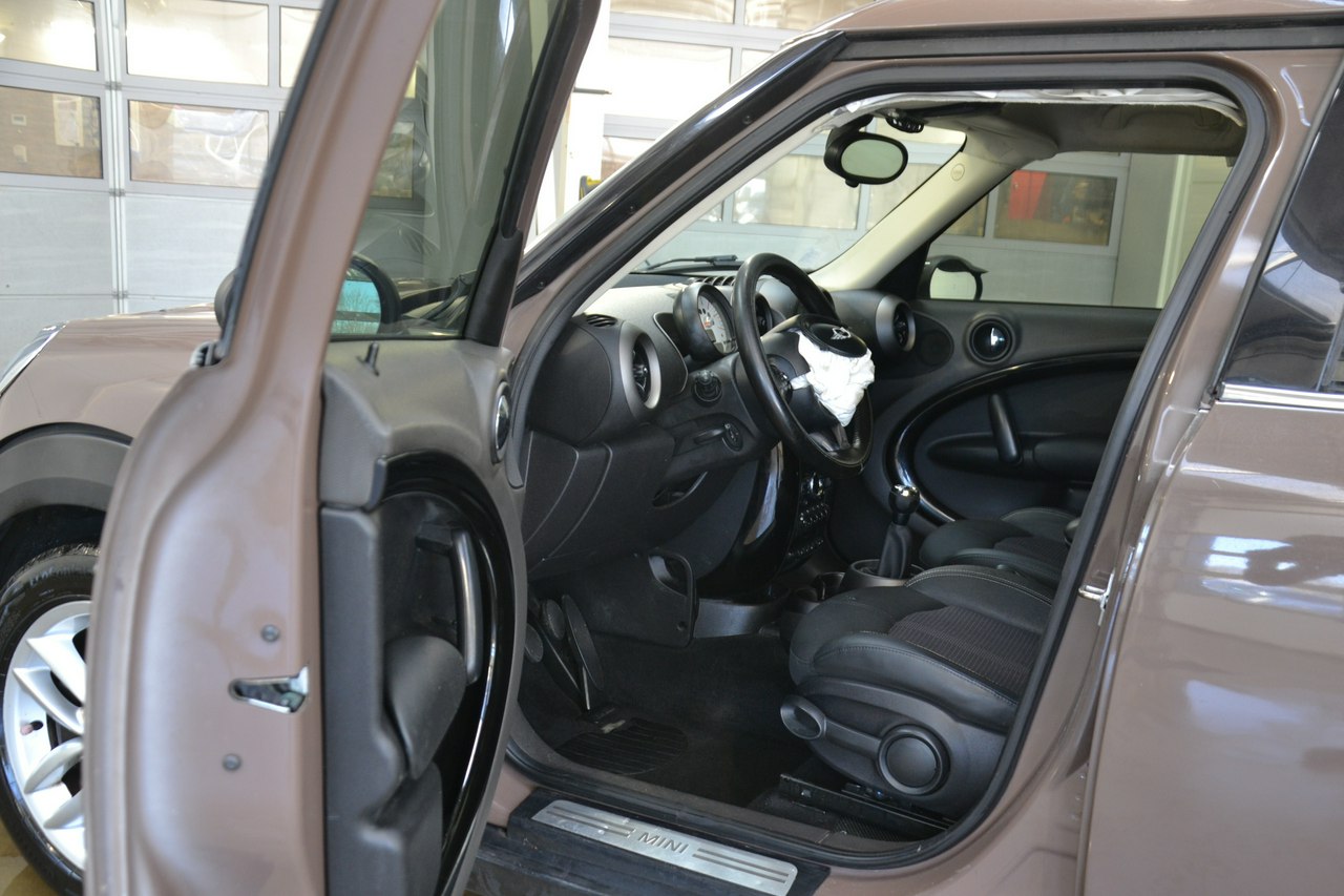 Mini Countryman - obrazek 15