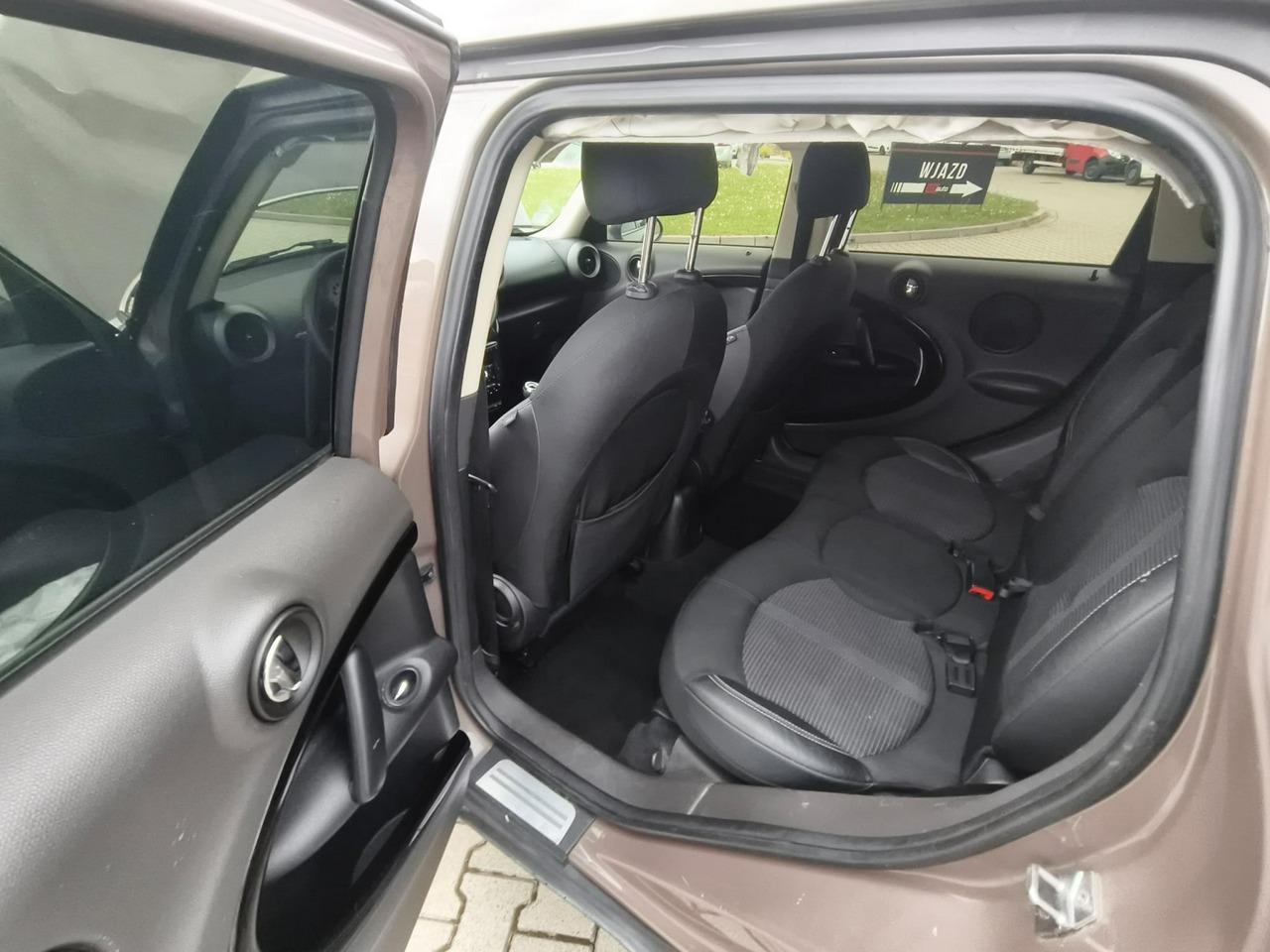 Mini Countryman - obrazek 17