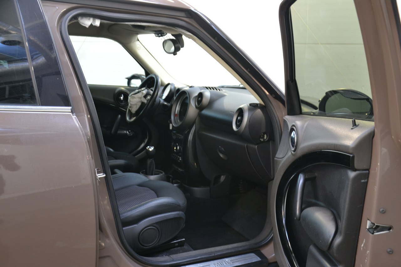 Mini Countryman - obrazek 20