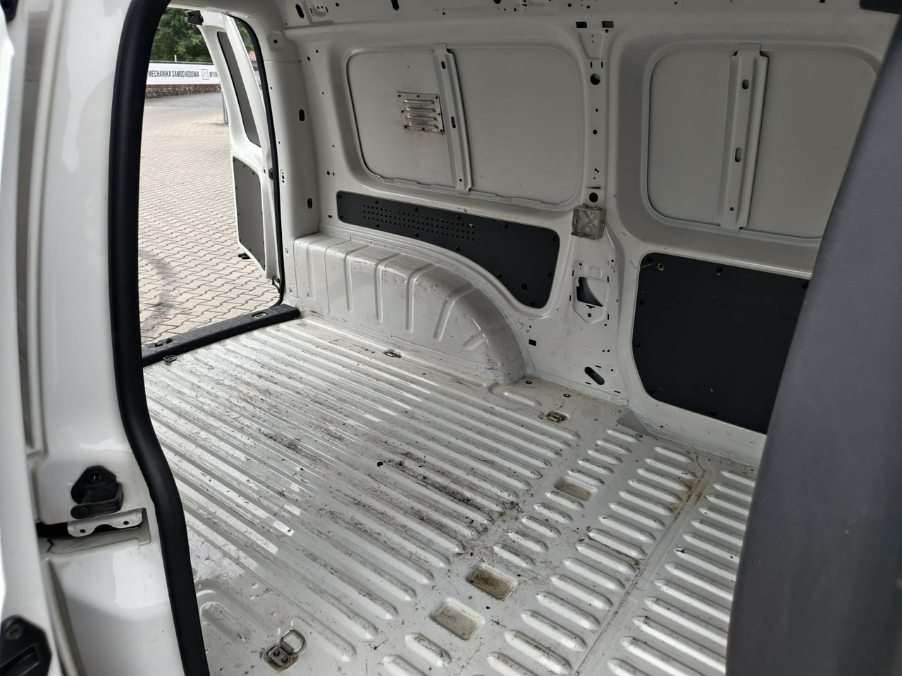 Volkswagen Caddy - obrazek 19