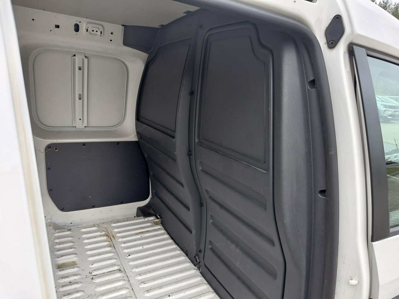 Volkswagen Caddy - obrazek 21