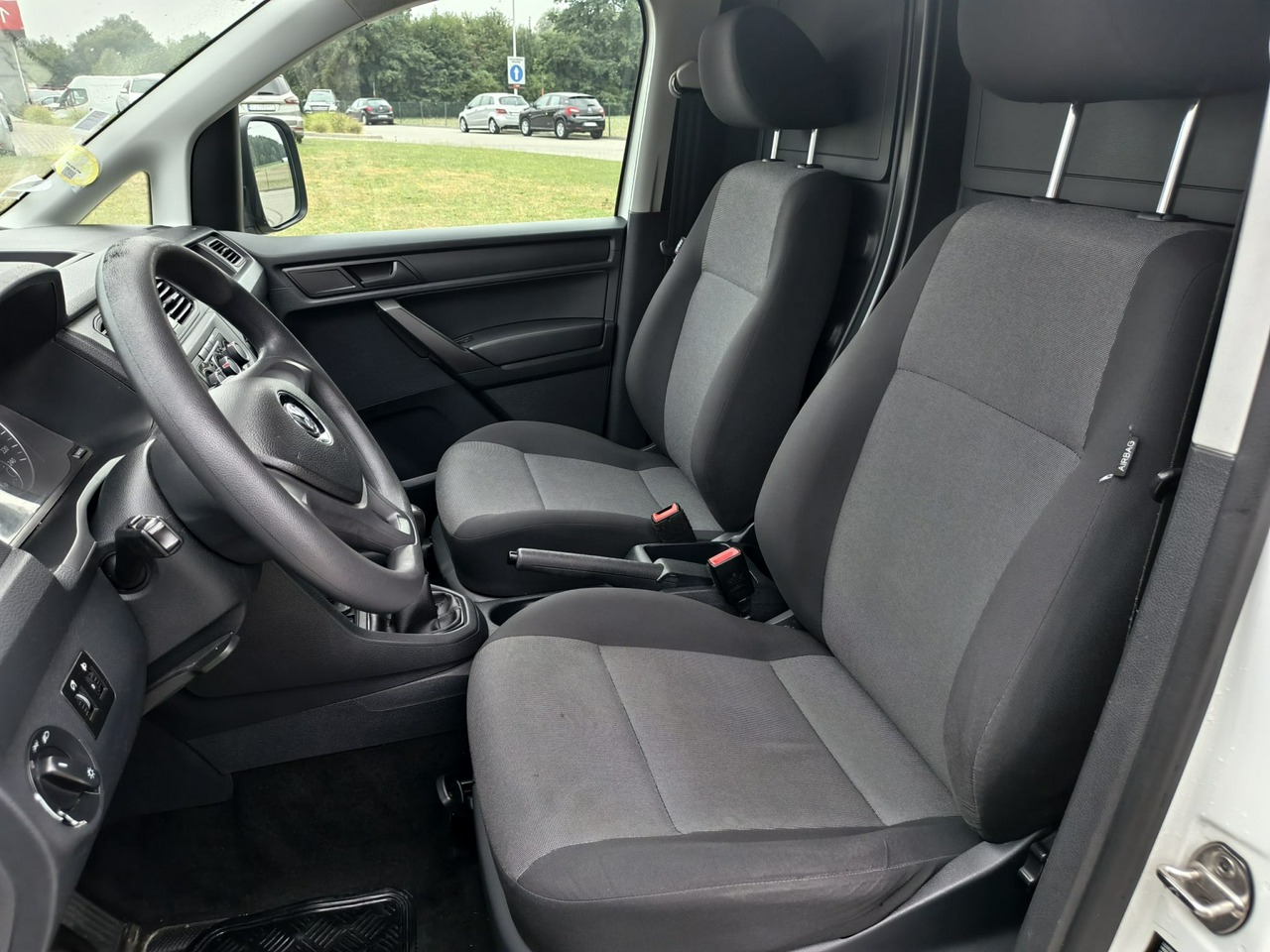 Volkswagen Caddy - obrazek 9