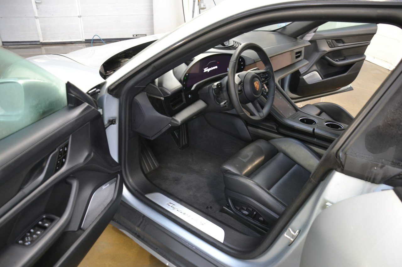 Porsche Taycan - obrazek 16