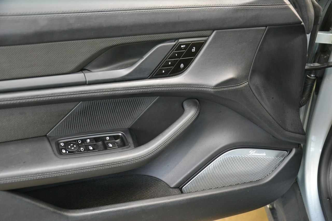 Porsche Taycan - obrazek 15