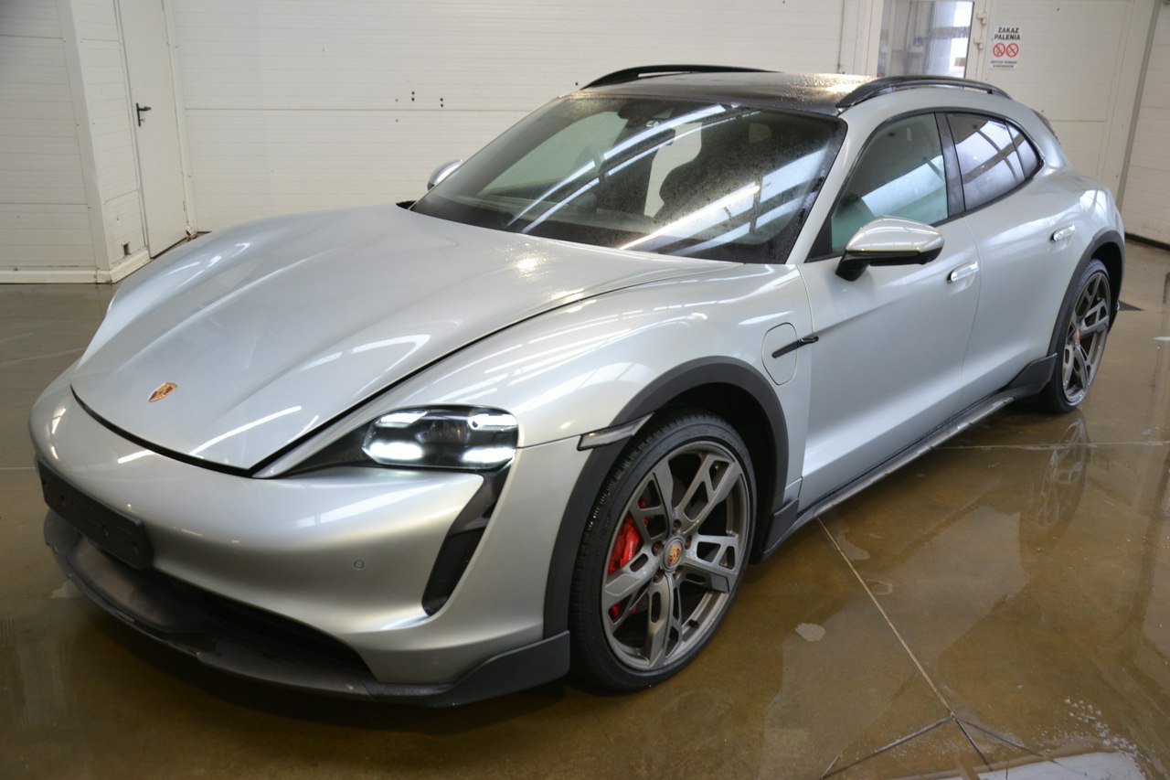 Porsche Taycan - obrazek 4