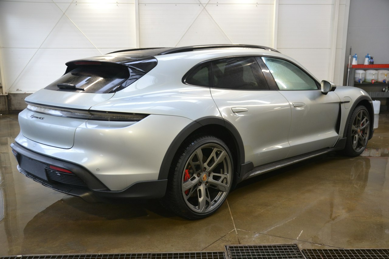 Porsche Taycan - obrazek 8