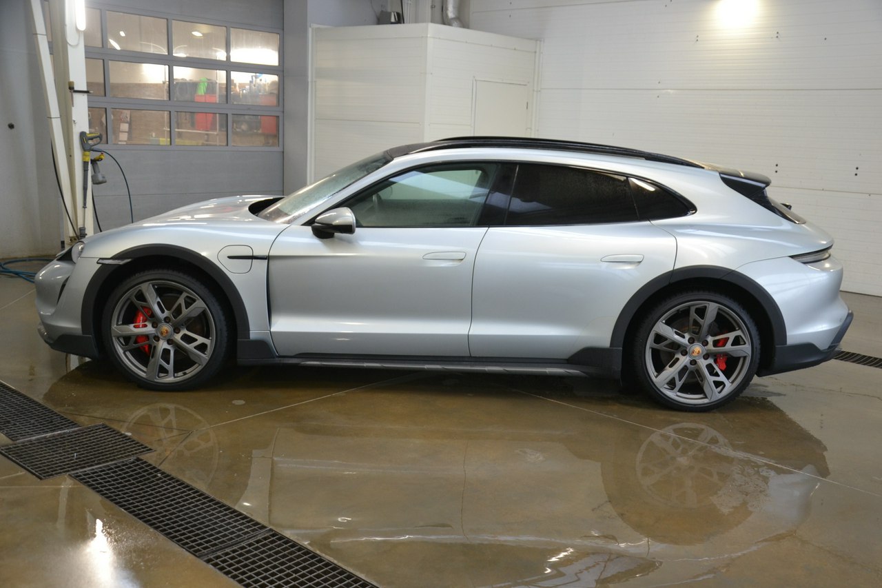 Porsche Taycan - obrazek 5