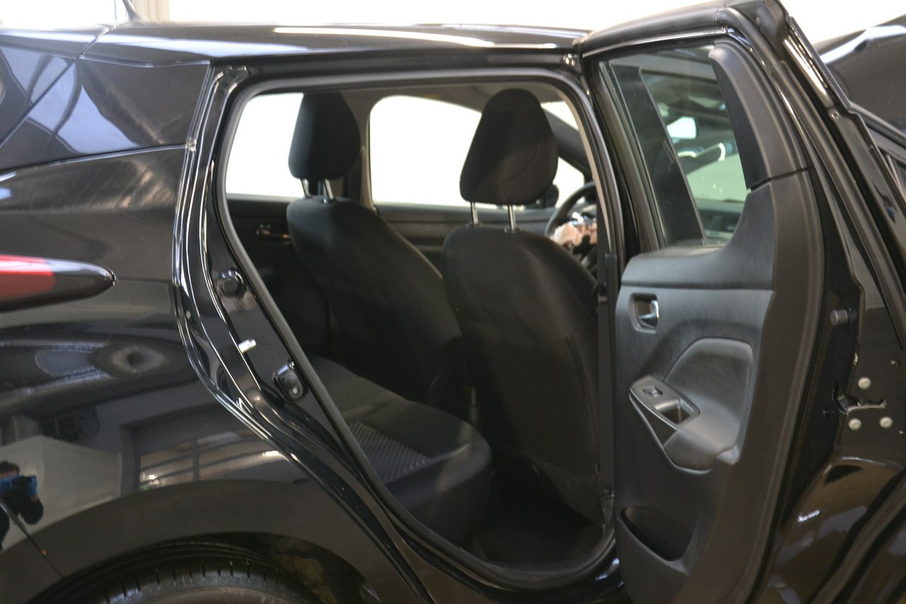 Nissan Micra - obrazek 24