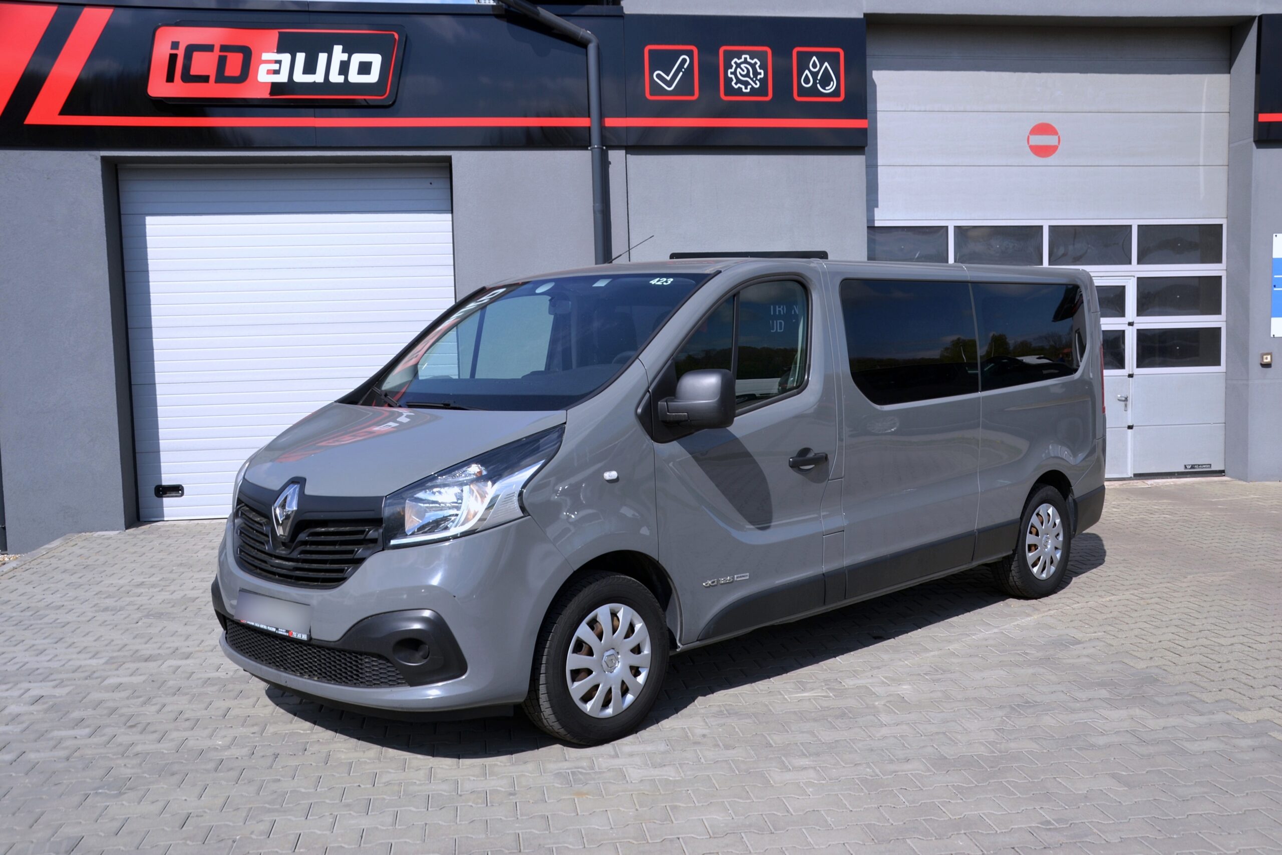 Renault Trafic Long na wynajem w ICD Auto Kęty