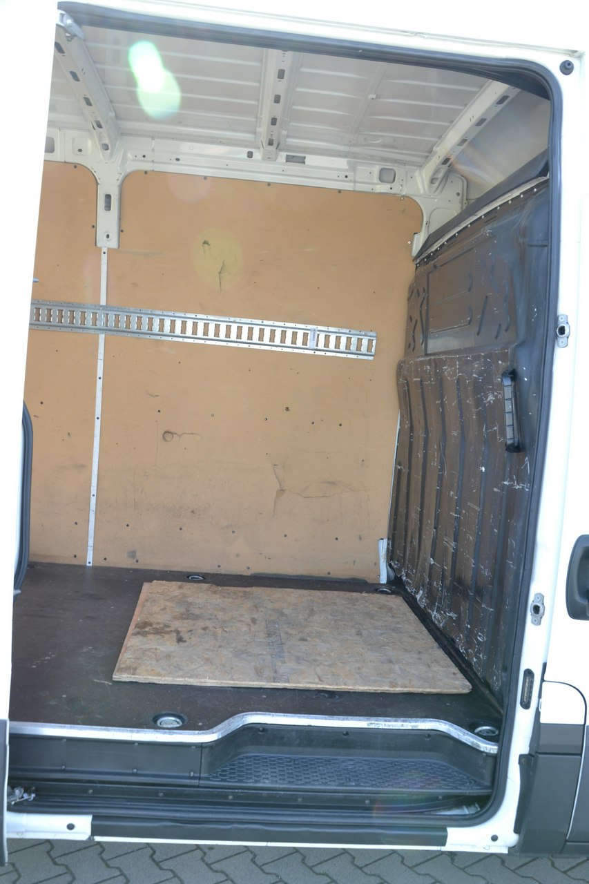 Iveco Daily 35C14 - obrazek 20